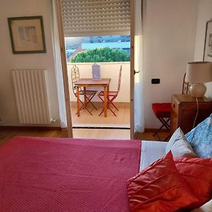 My b&b - Strada Vecchia del Pinocchio 3/B